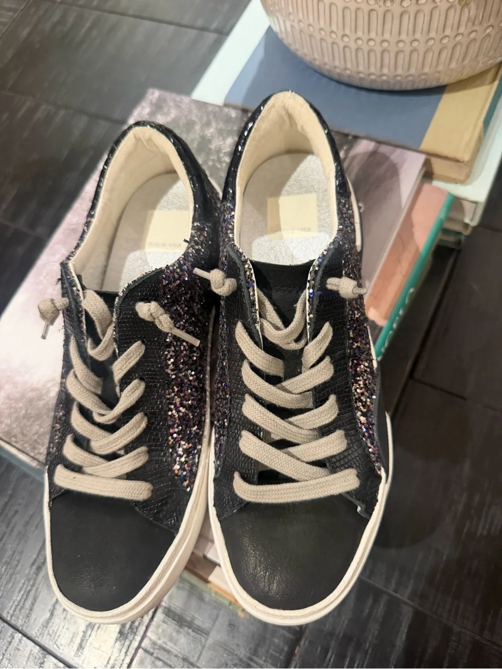 Dolce Vita Black Multicolor Glitter Low-Top Sneakers size 6.5